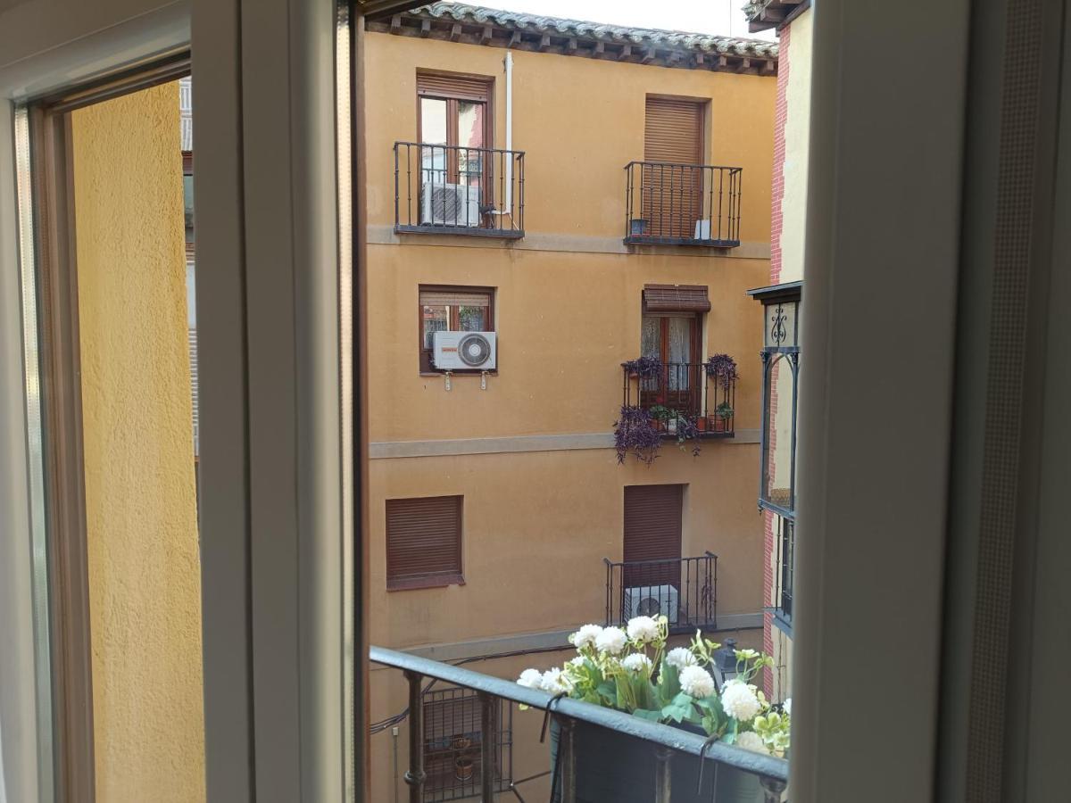Cristo Del Rocio - Parking Gratis Apartment Toledo Exterior photo